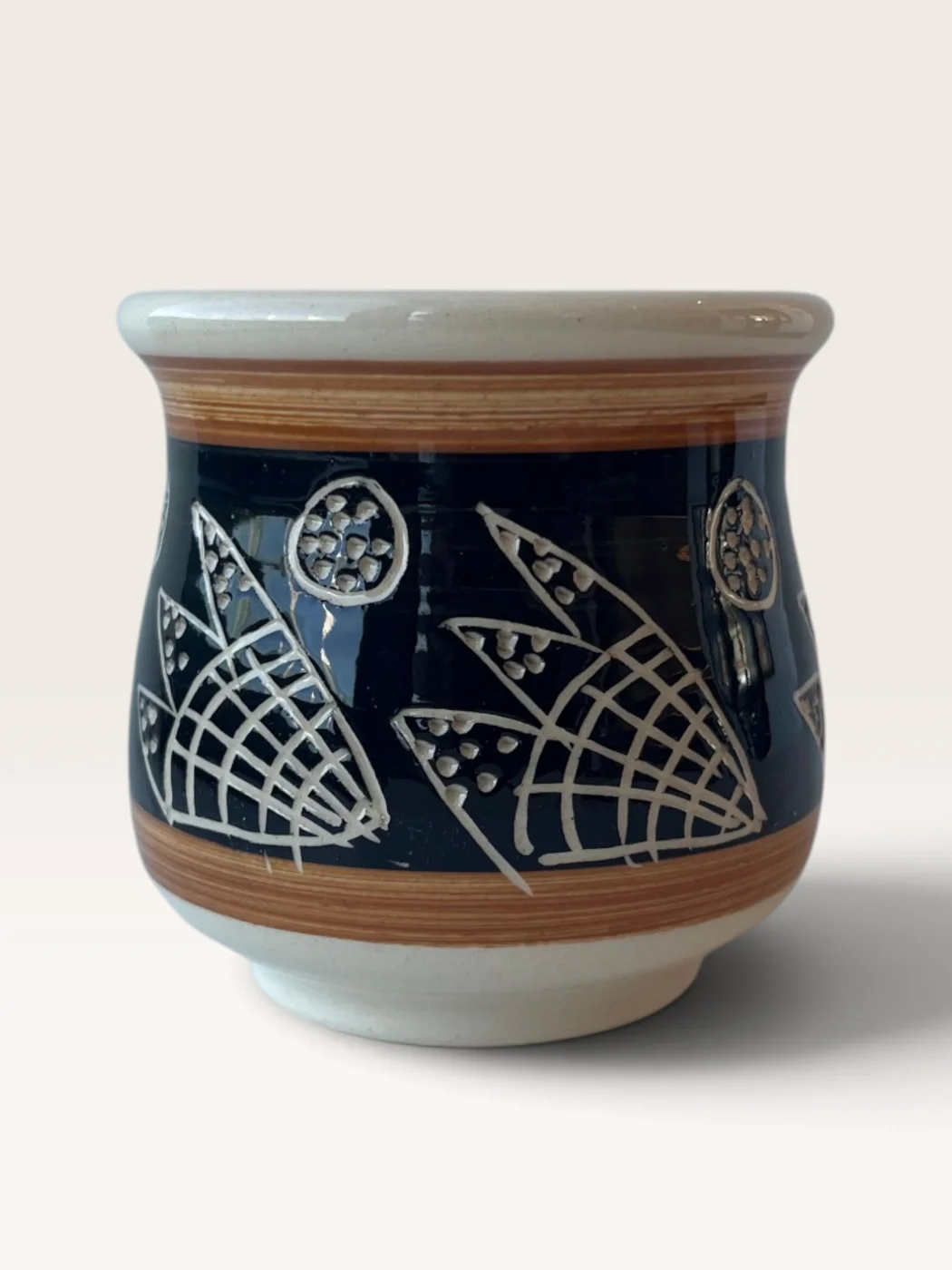 Hovy, handmade ceramic mate painted by Lucio Pederiva