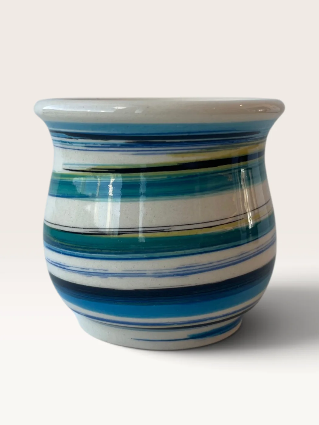 Kaaru, handmade ceramic mate painted by Lucio Pederiva