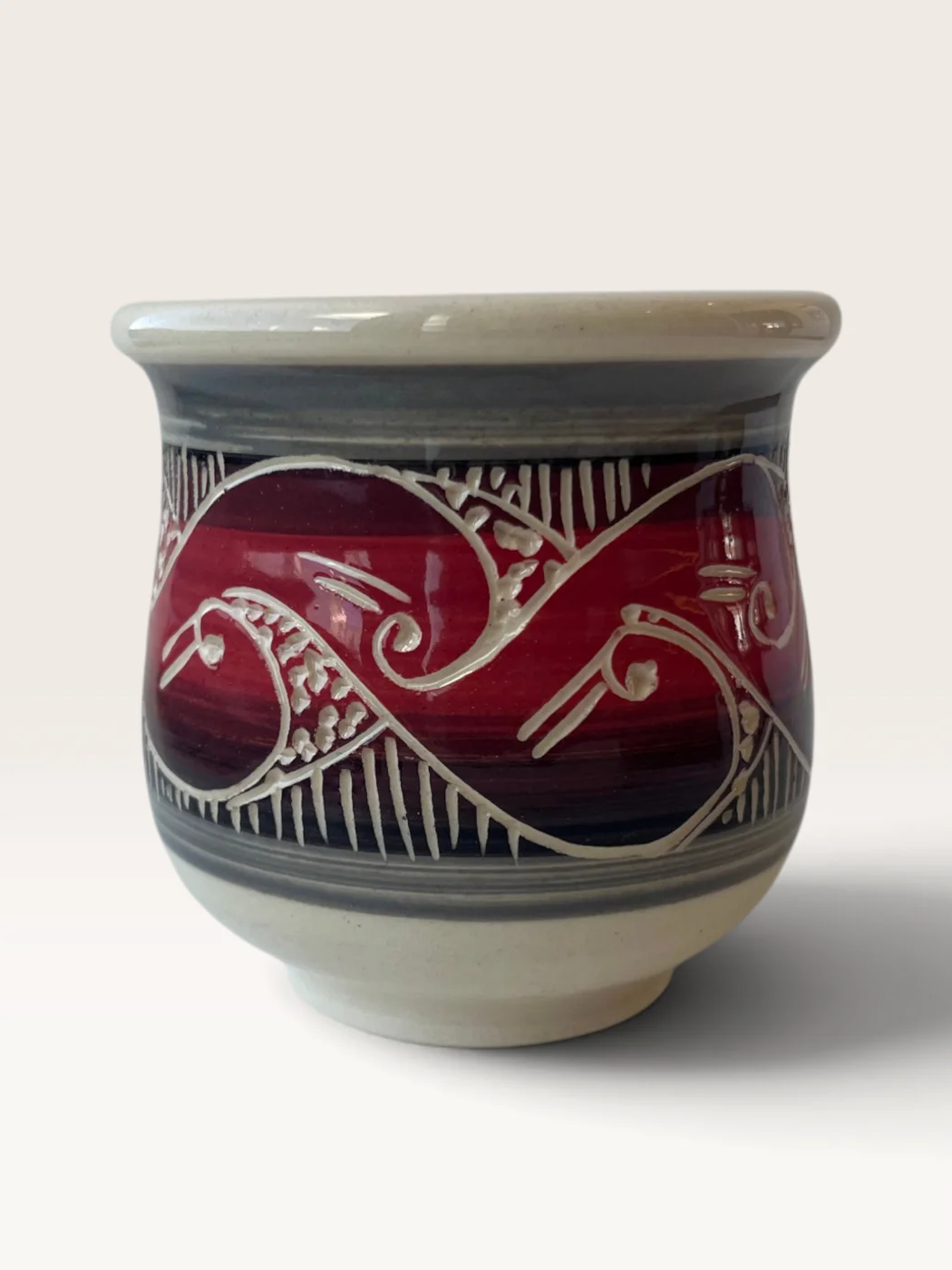 Kai, handmade ceramic mate painted by Lucio Pederiva