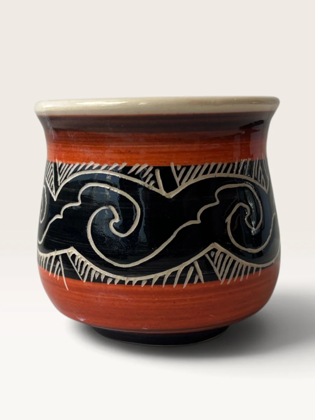 Mbopi, handmade ceramic mate painted by Lucio Pederiva