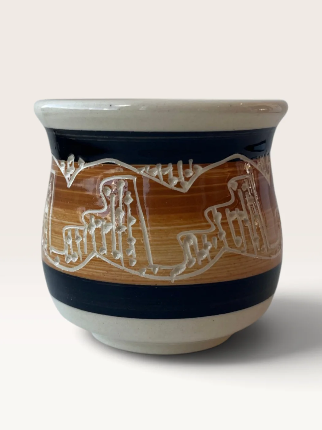 Ita, handmade ceramic mate painted by Lucio Pederiva