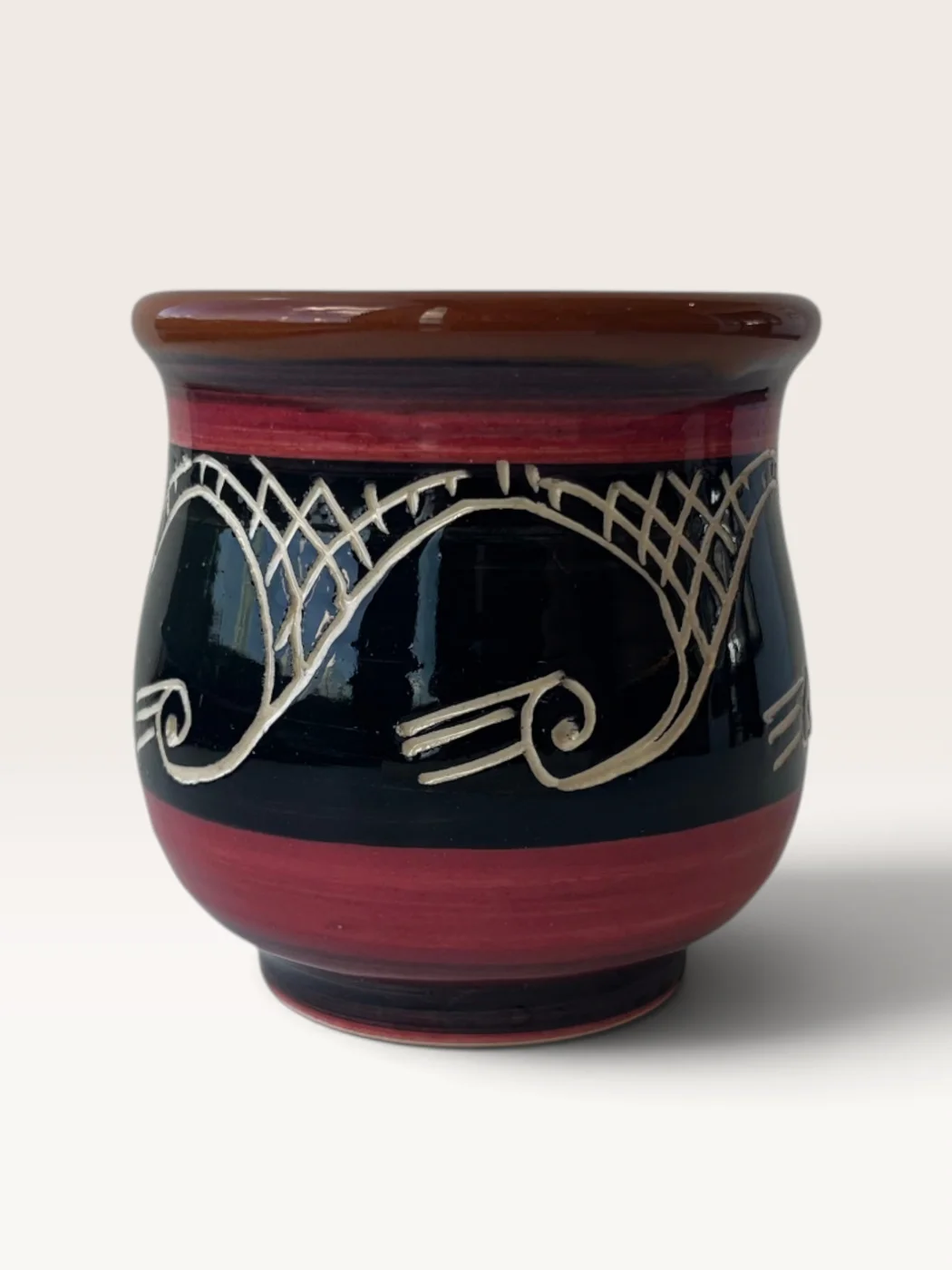 Joayu, handmade ceramic mate painted by Lucio Pederiva