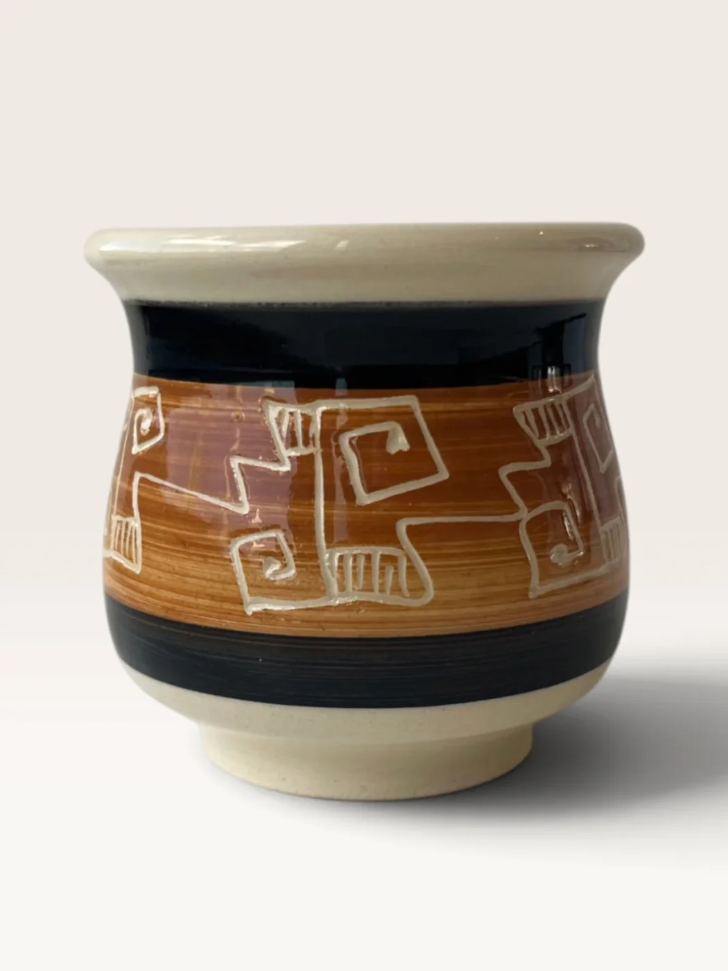 Nu, handmade ceramic mate painted by Lucio Pederiva
