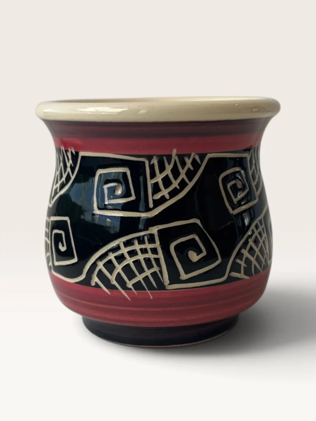 Nea, handmade ceramic mate painted by Lucio Pederiva