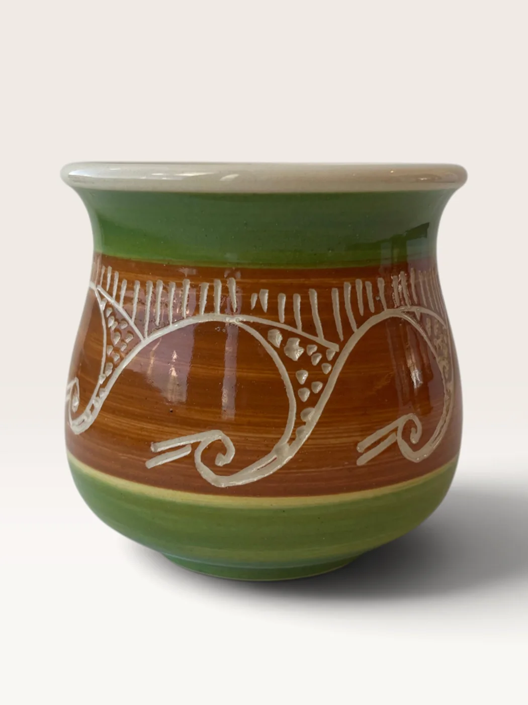 Ka'a, handmade ceramic mate painted by Lucio Pederiva