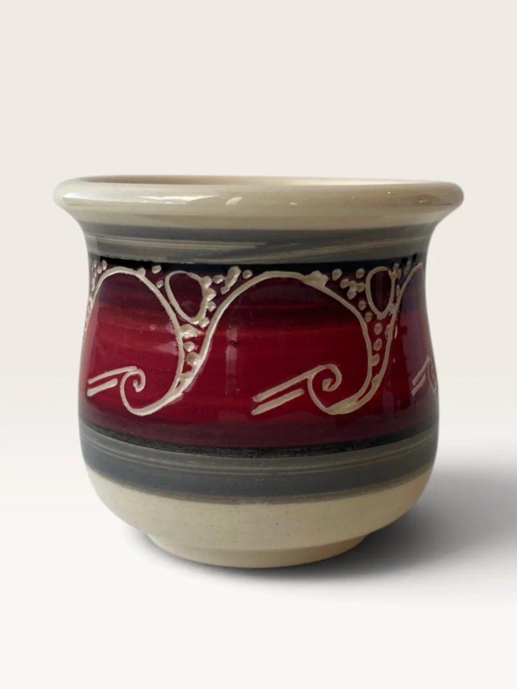 Pyarory, handmade ceramic mate painted by Lucio Pederiva