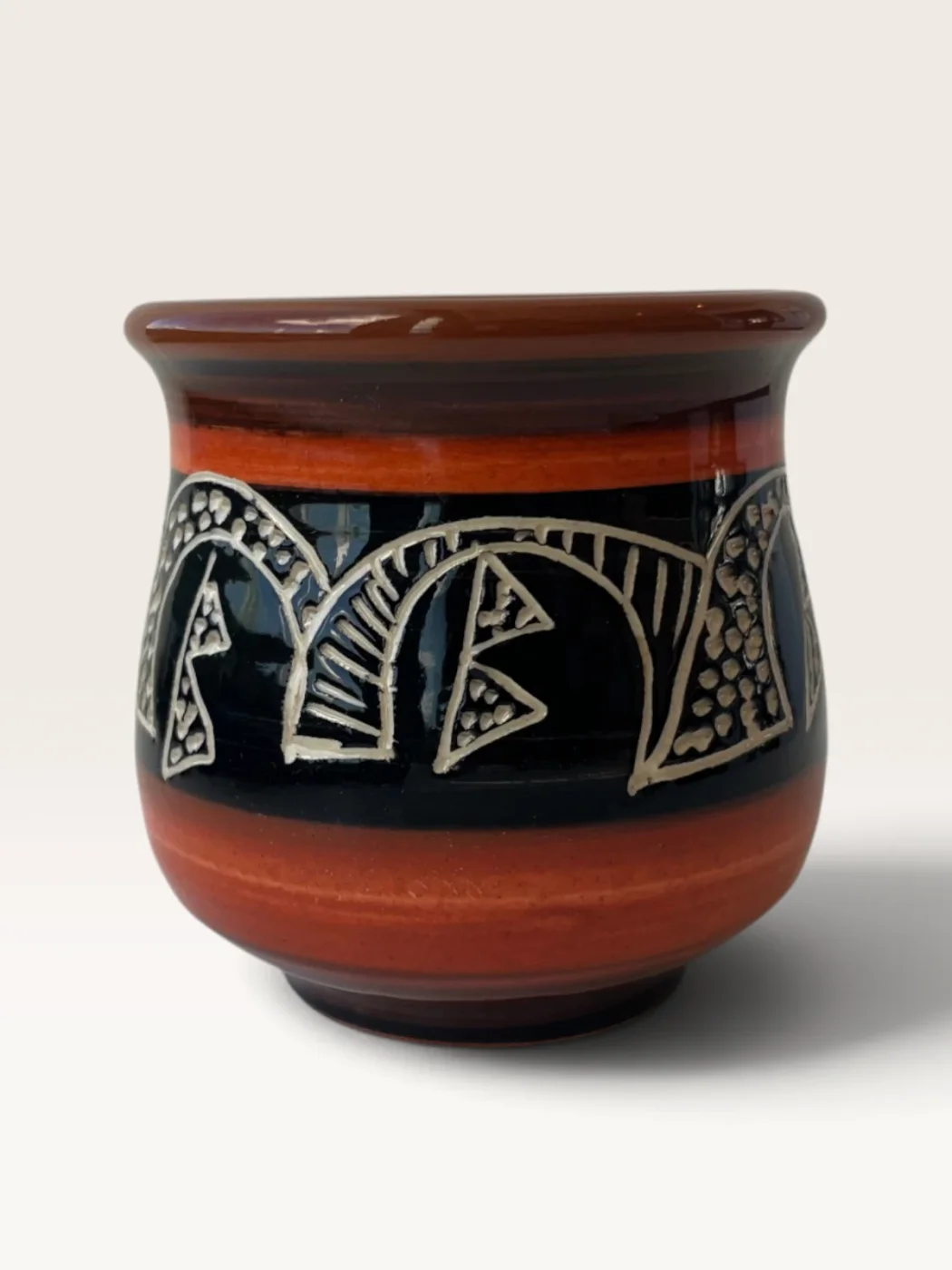 Ybyra, handmade ceramic mate painted by Lucio Pederiva
